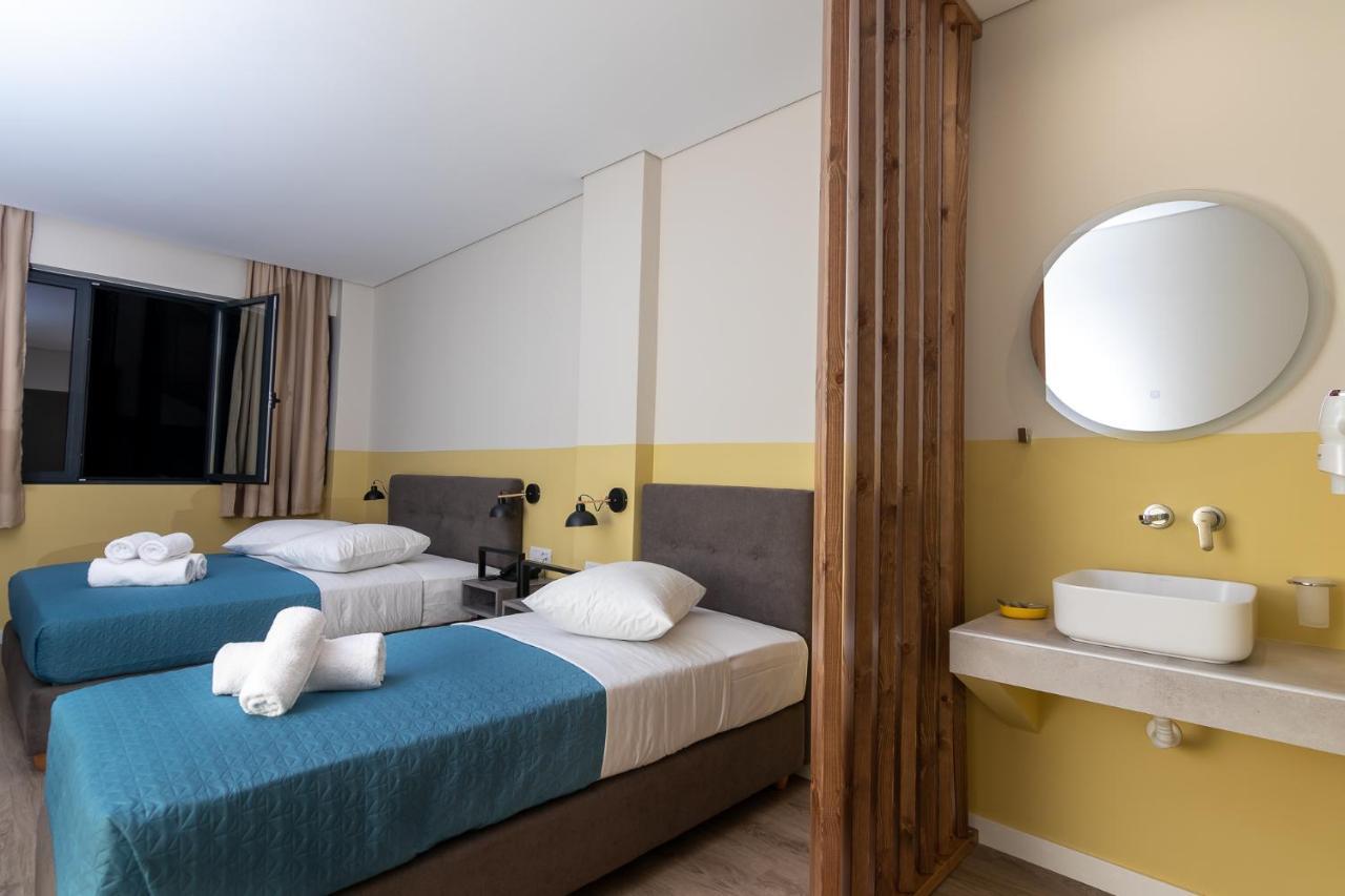 Hotel Dunlin